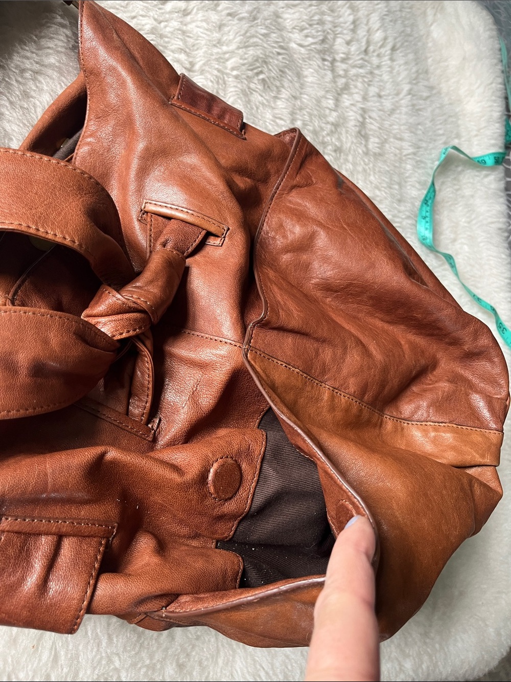 Kooba Devin tie front chestnut leather hobo bucket bag EUC - Picture 8 of 17